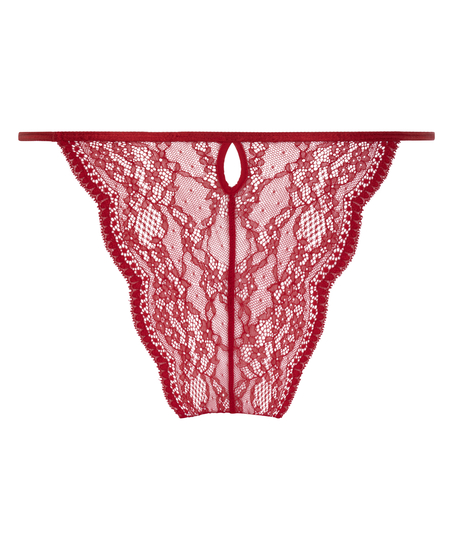 Isabelle Brazilian, Red