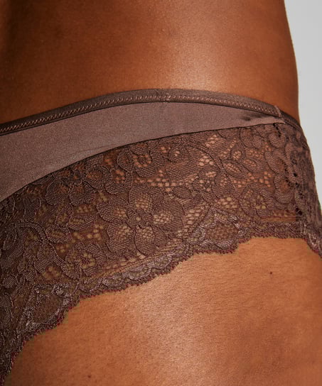 Marine Brazilian, Brown