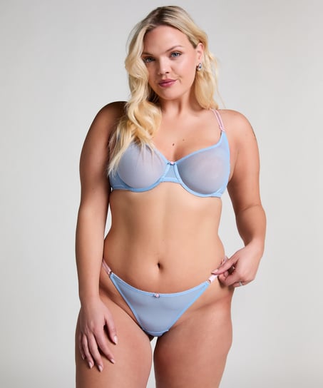 Roza Thong, Blue