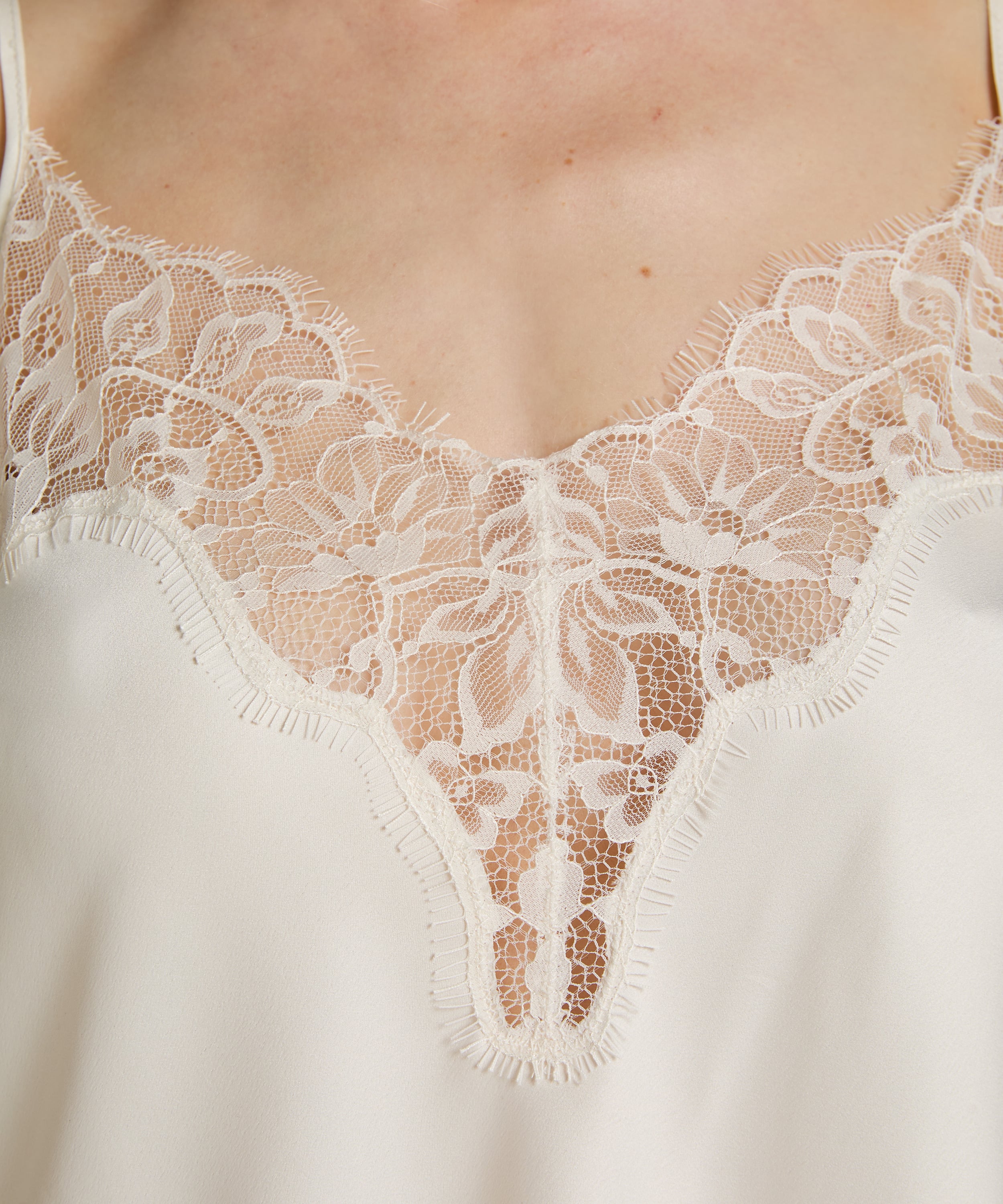 Valerie Cami, White, main