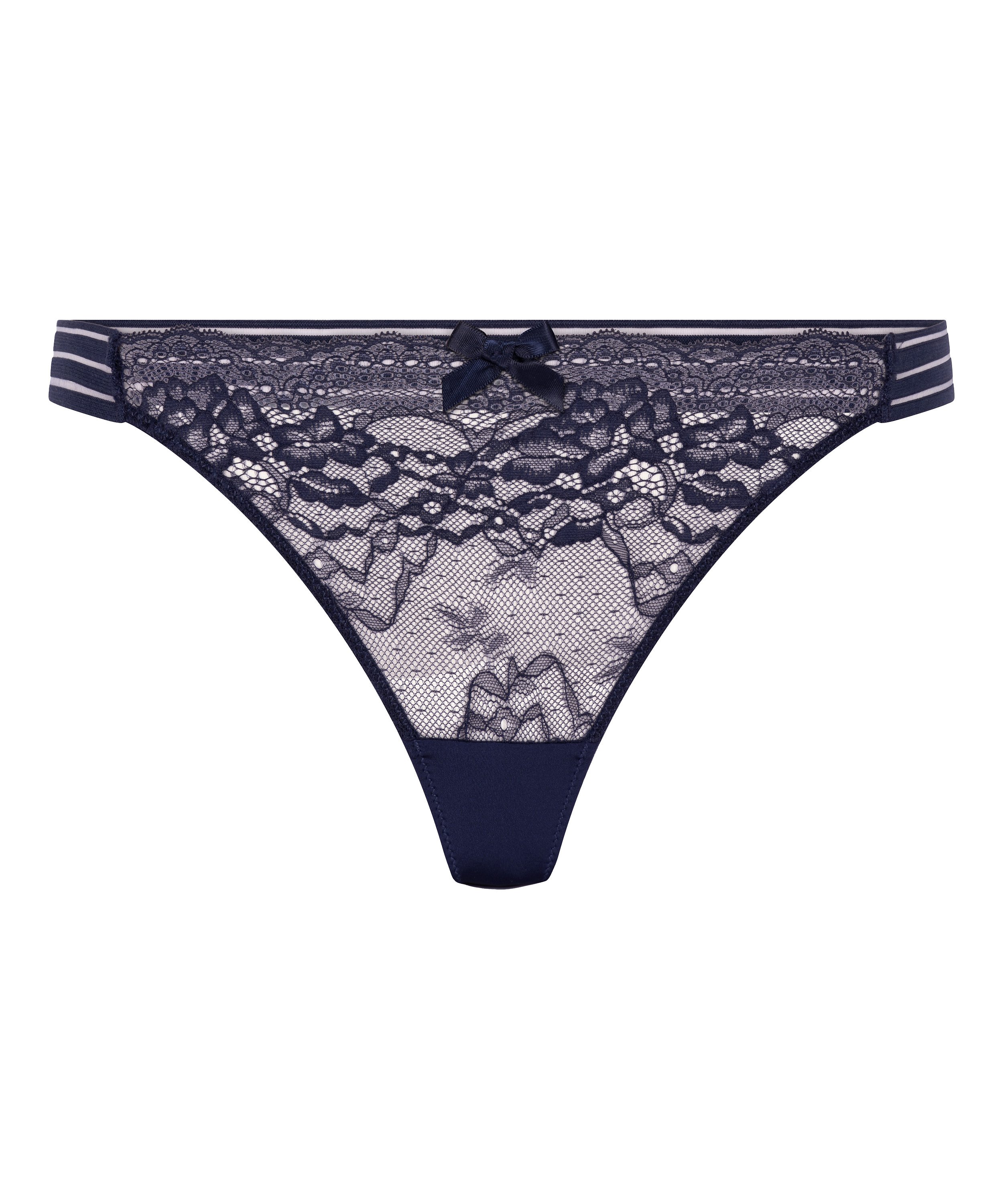 Sully Thong, Blue, main