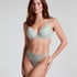 Sully Thong, Green