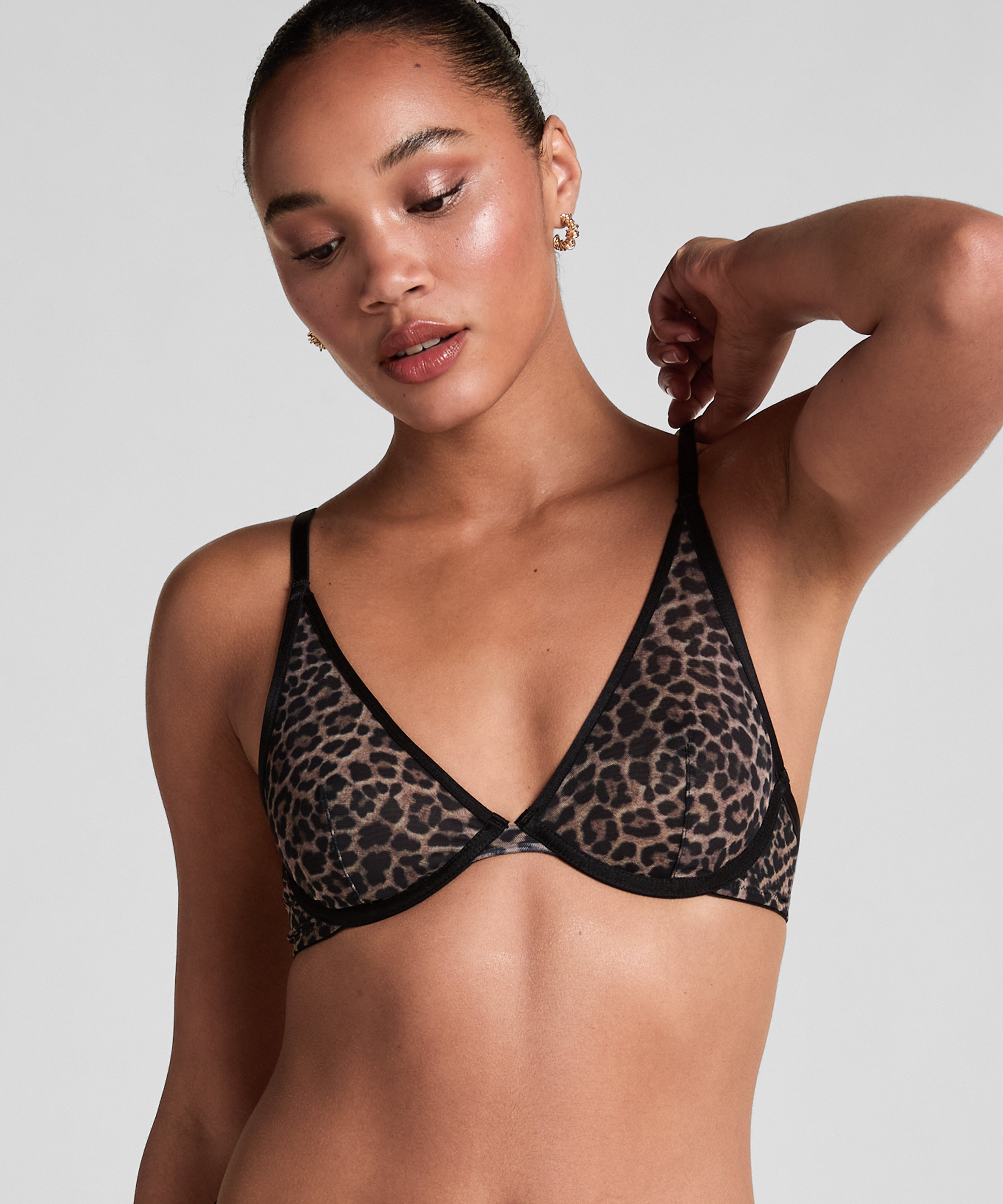 Tara Leopard Non-Padded Underwired Bra, Black, main