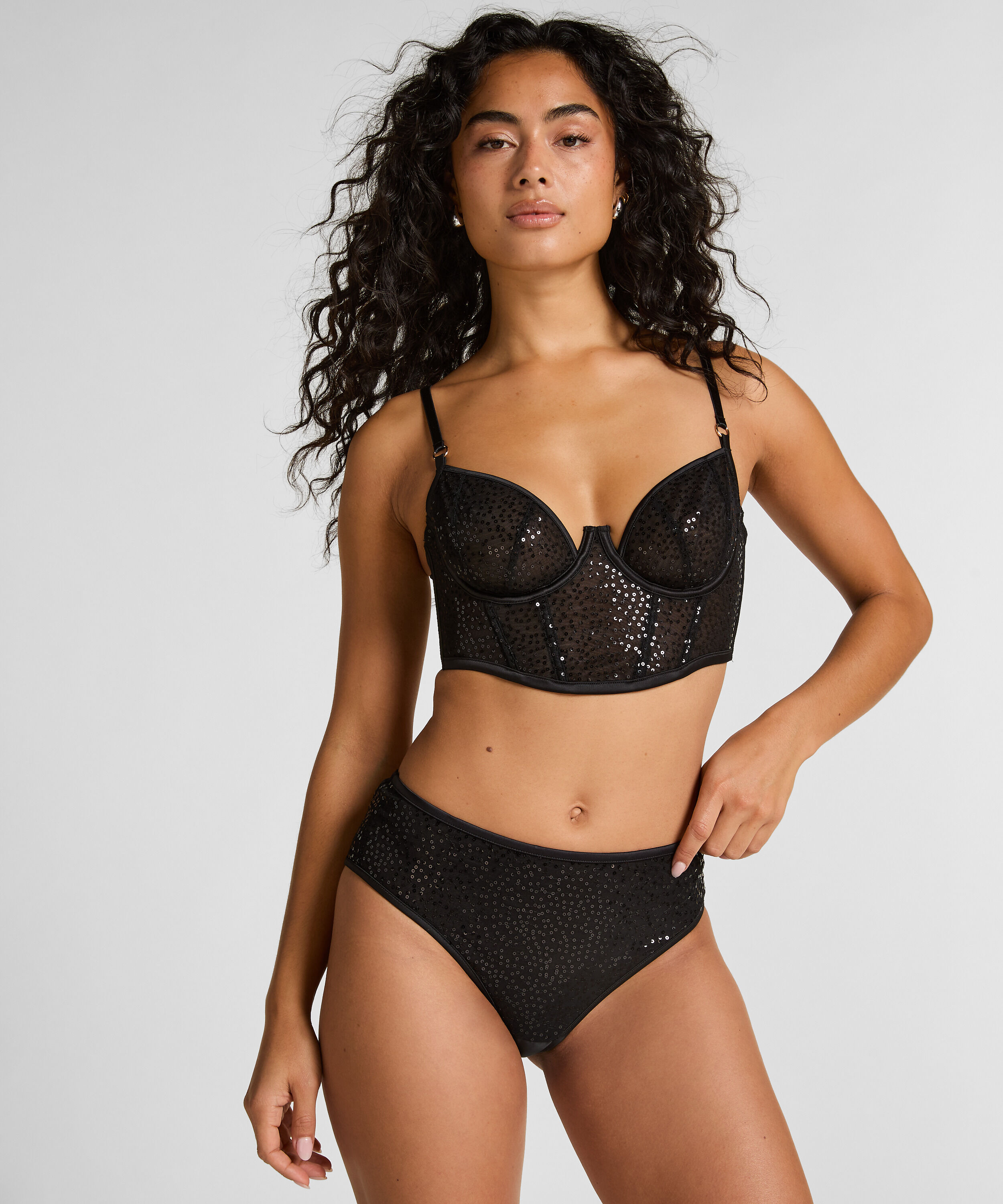 Elle Highleg High-Waisted Brazilian, Black