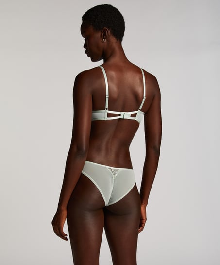 Lillia Brazilian, Green