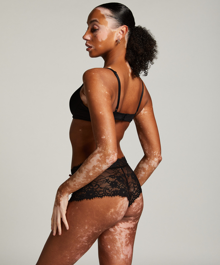 Boxer Hailee, Black