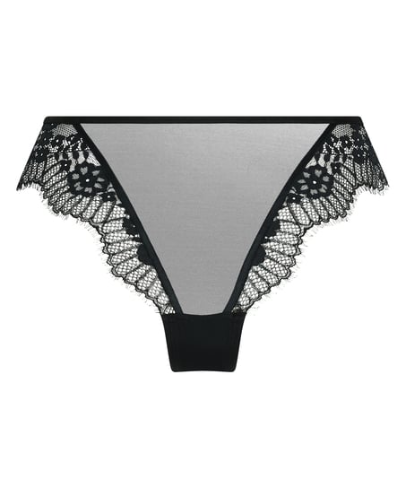 Daphne Brazilian, Black