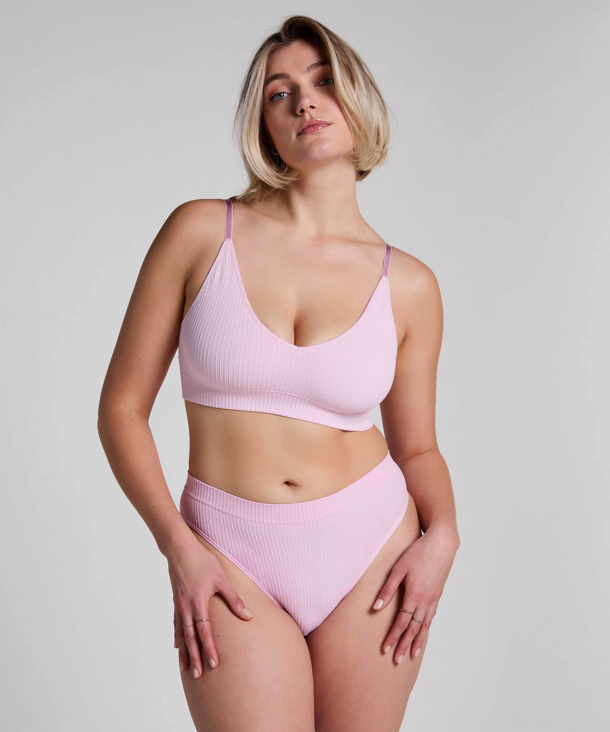 Dianne High Leg Thong, Pink