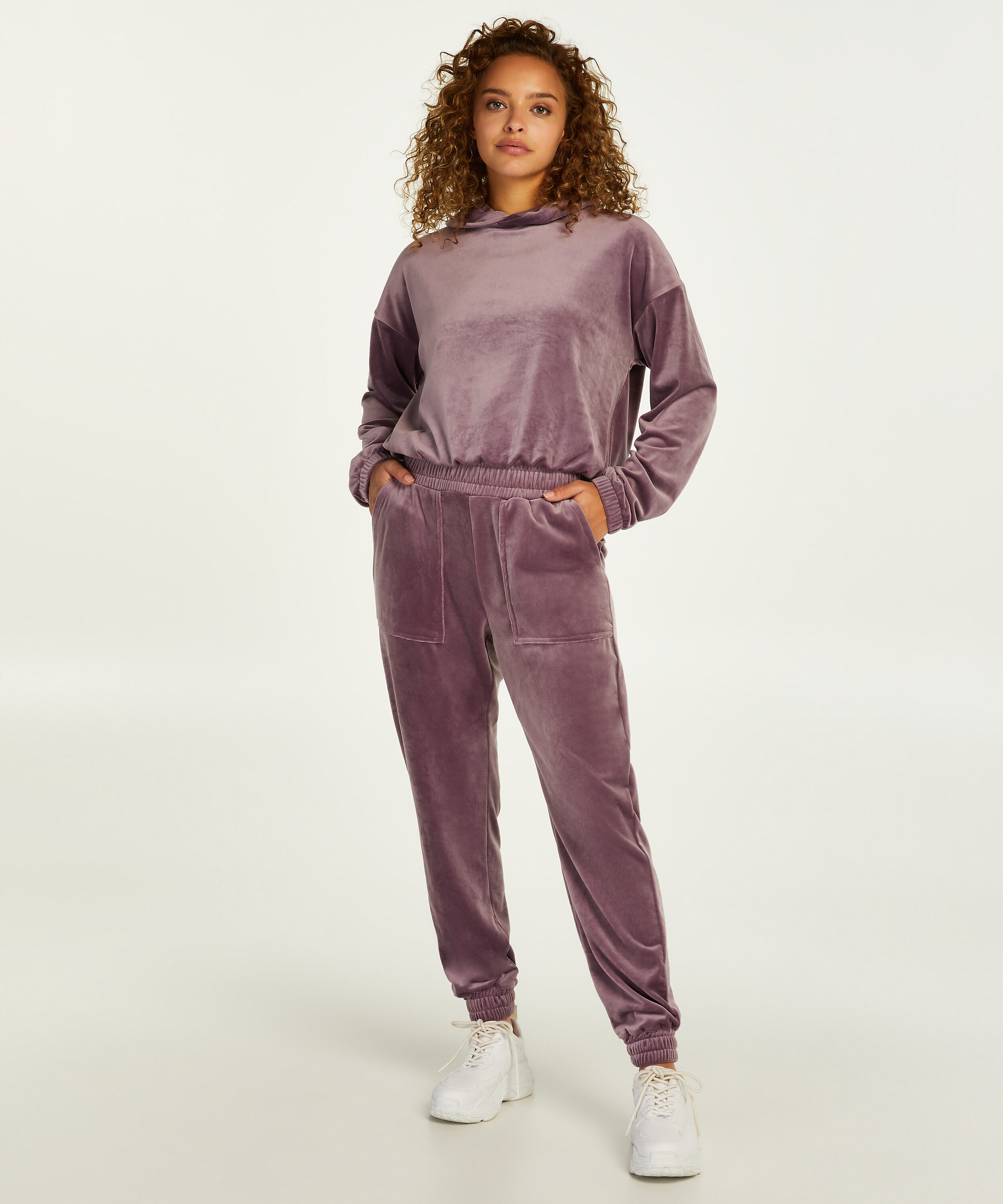 Petite Velours Jogging Bottoms for €29 