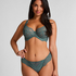Daisy Thong, Blue