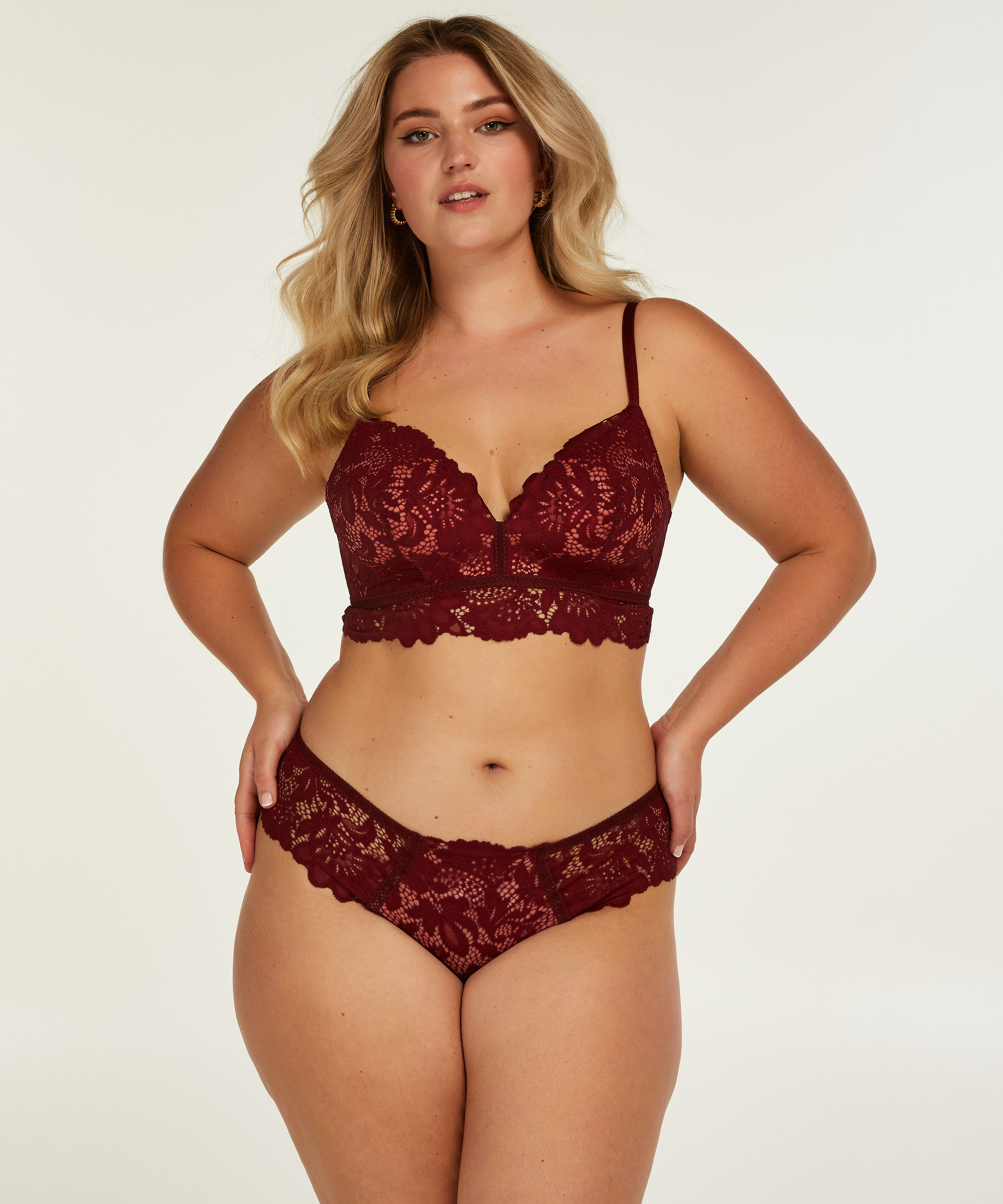 Shiloh Brazilian, Red, main