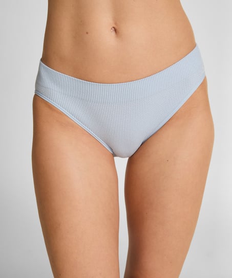 Dianne Brazilian, Blue