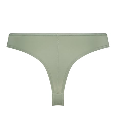 Gunila Cheekini, Green