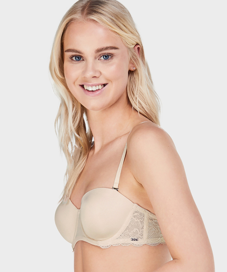 Hunkemöller on X: Bras from the Always Sexy collection do their name  proud! Feel super sexy in this Angie bra >   #AlwaysSexy #Angie #hunkemöller  / X