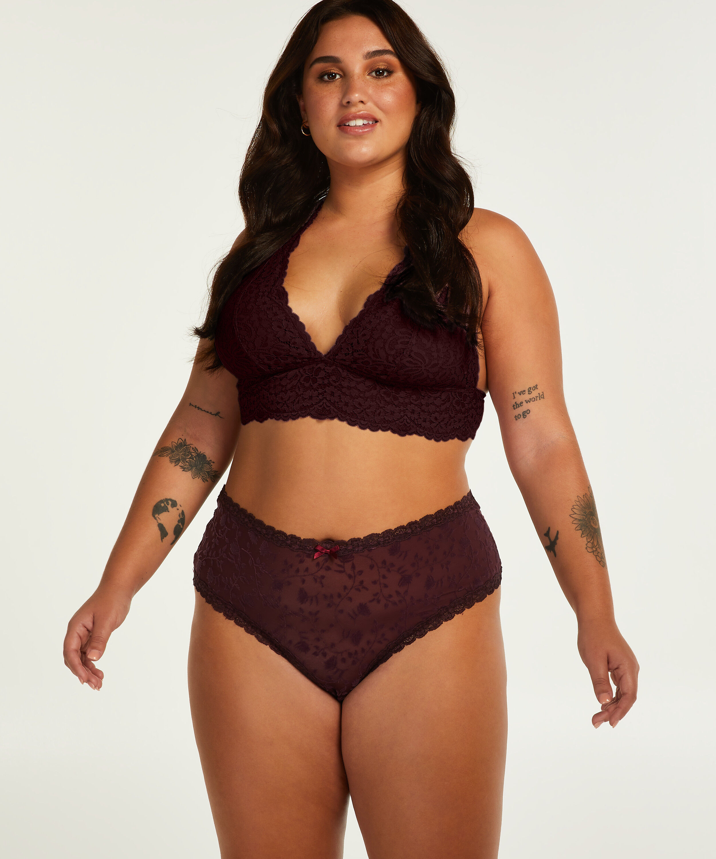 Brazilian V-shape Curvy, Red