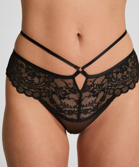 Sabrina Brazilian, Black