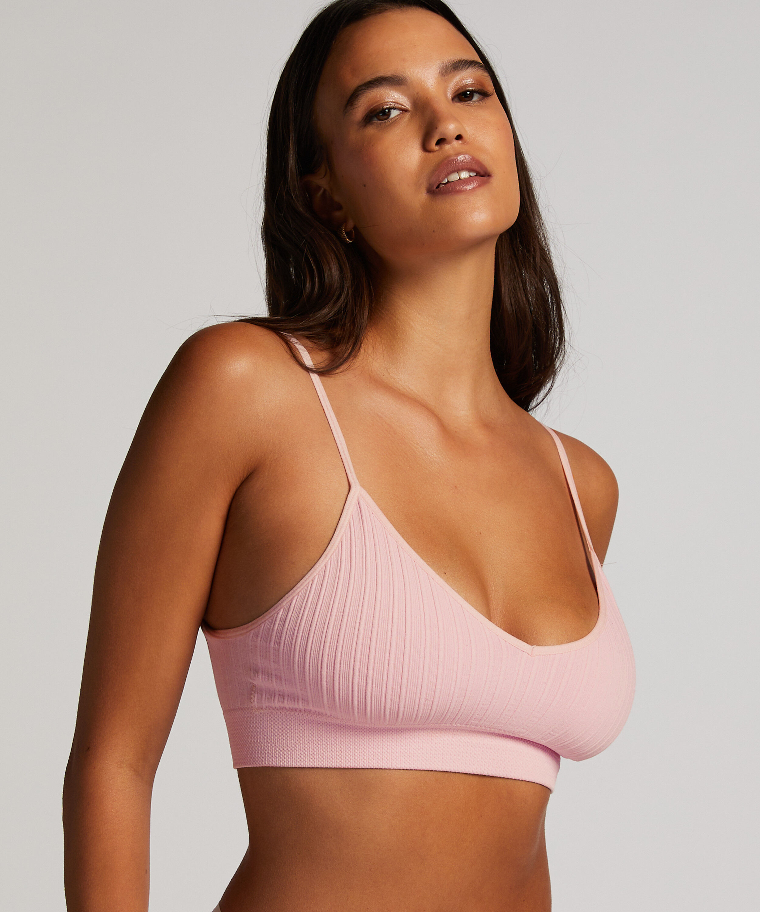 Dianne Bralette, Pink