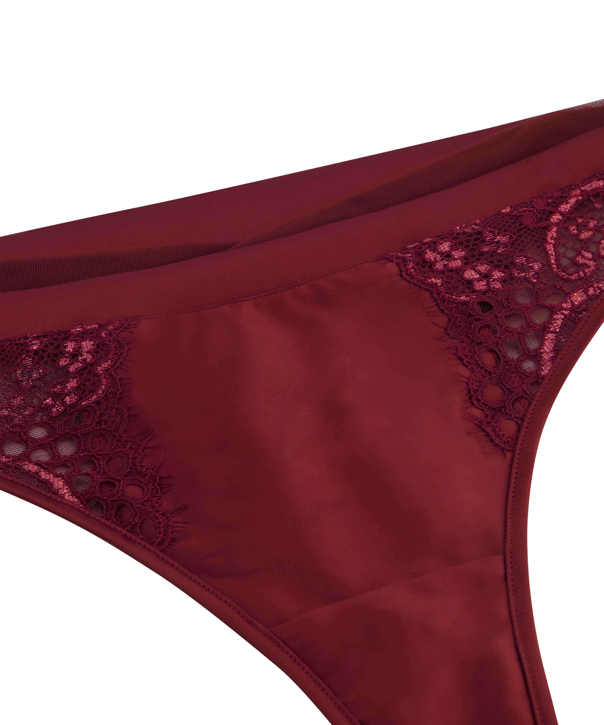 Lara Thong, Red, main