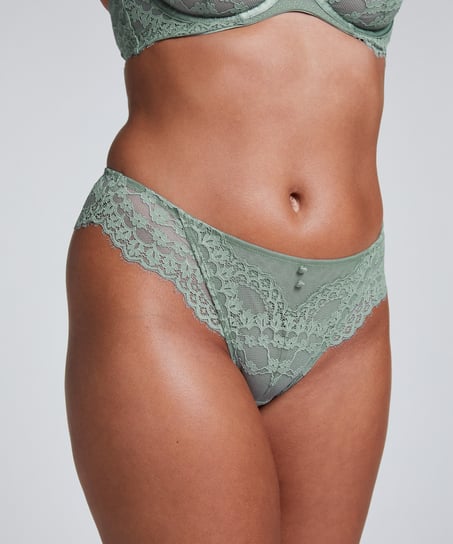 Daisy Brazilian, Green