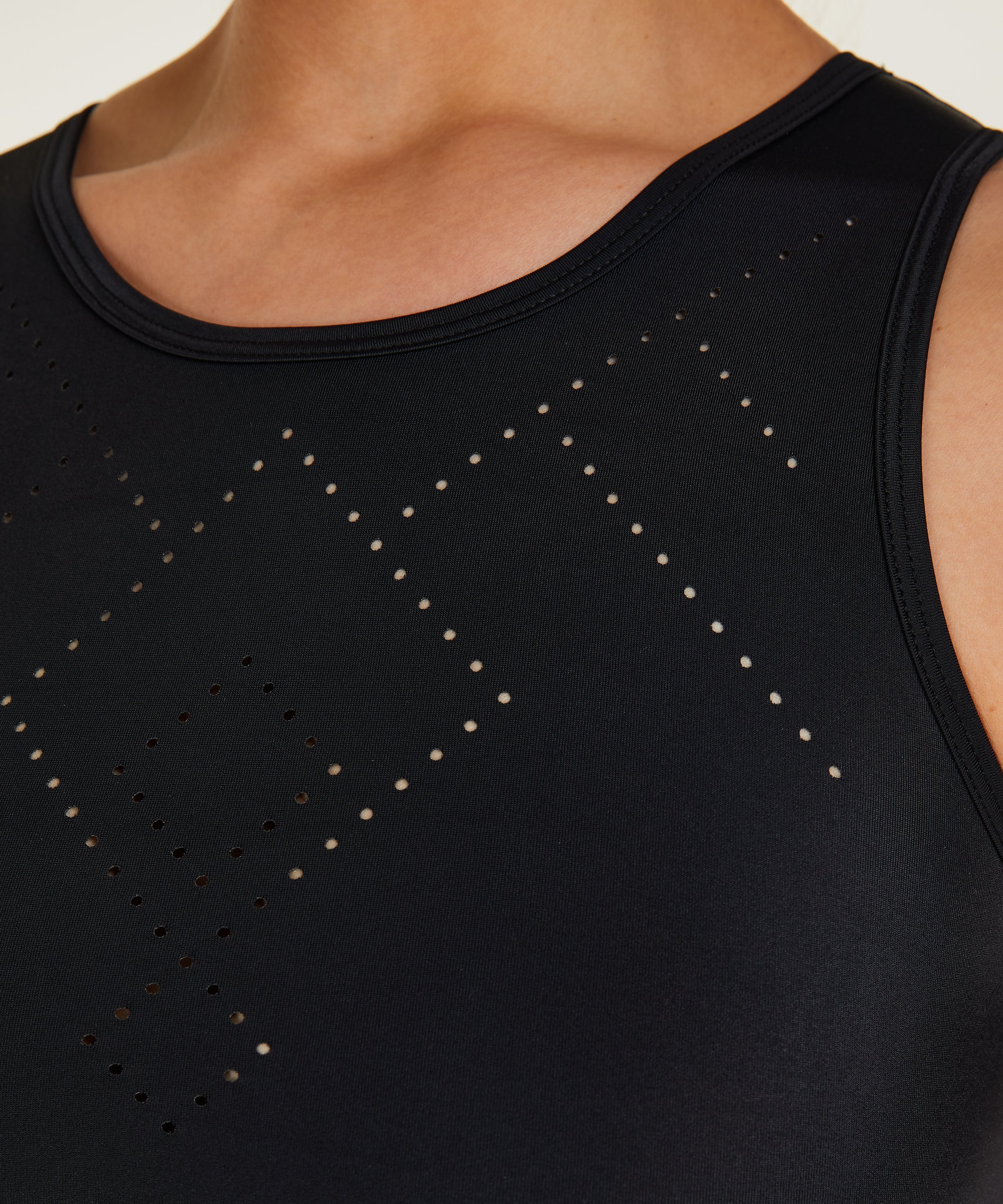 HKMX Sport crop tank top Naira, Black, main