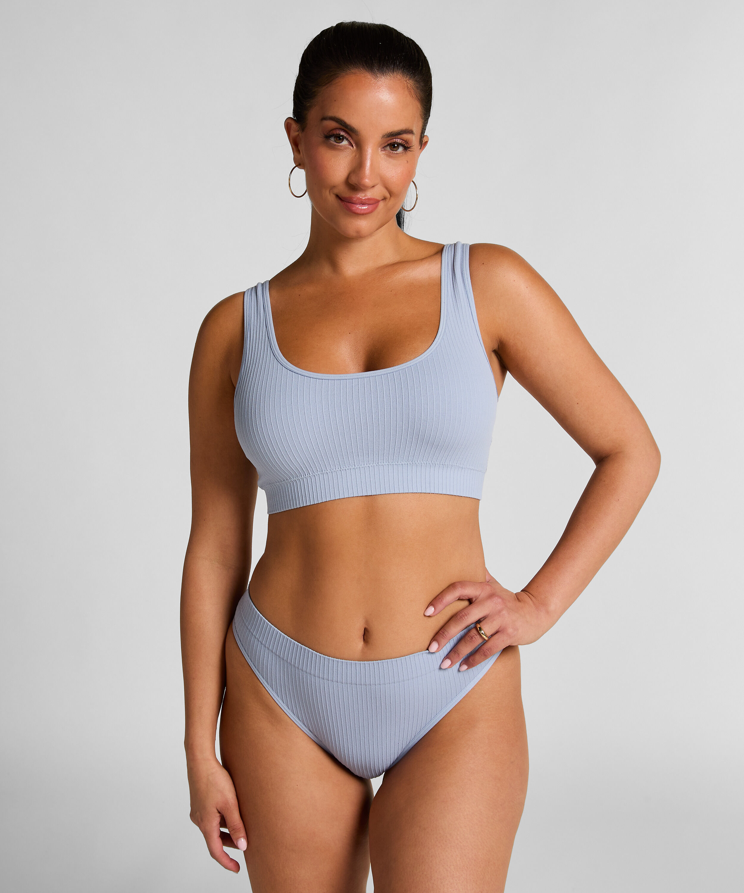 Dianne Brazilian, Blue