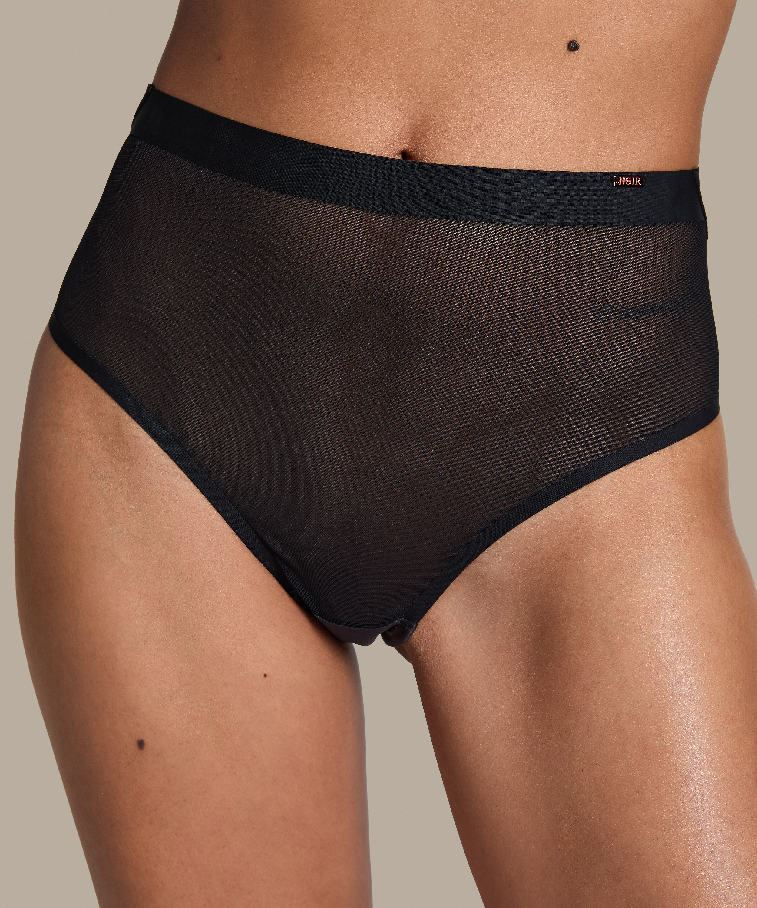 Essential High Brazilian, Black, main