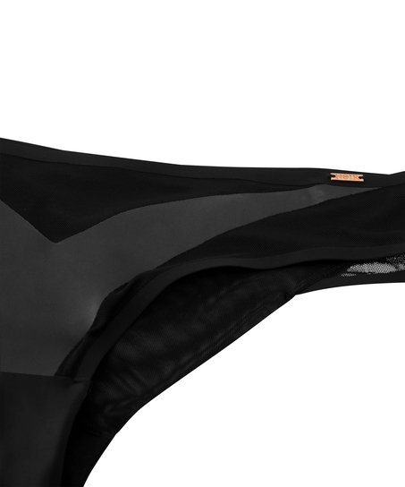 Essential Brazilian, Black