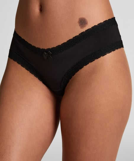 London V-shaped Brazilian, Black