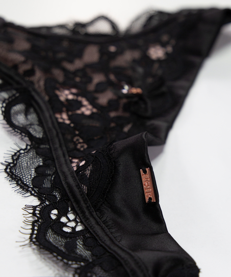 Heather Brazilian, Black