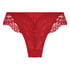 Daisy Brazilian, Red
