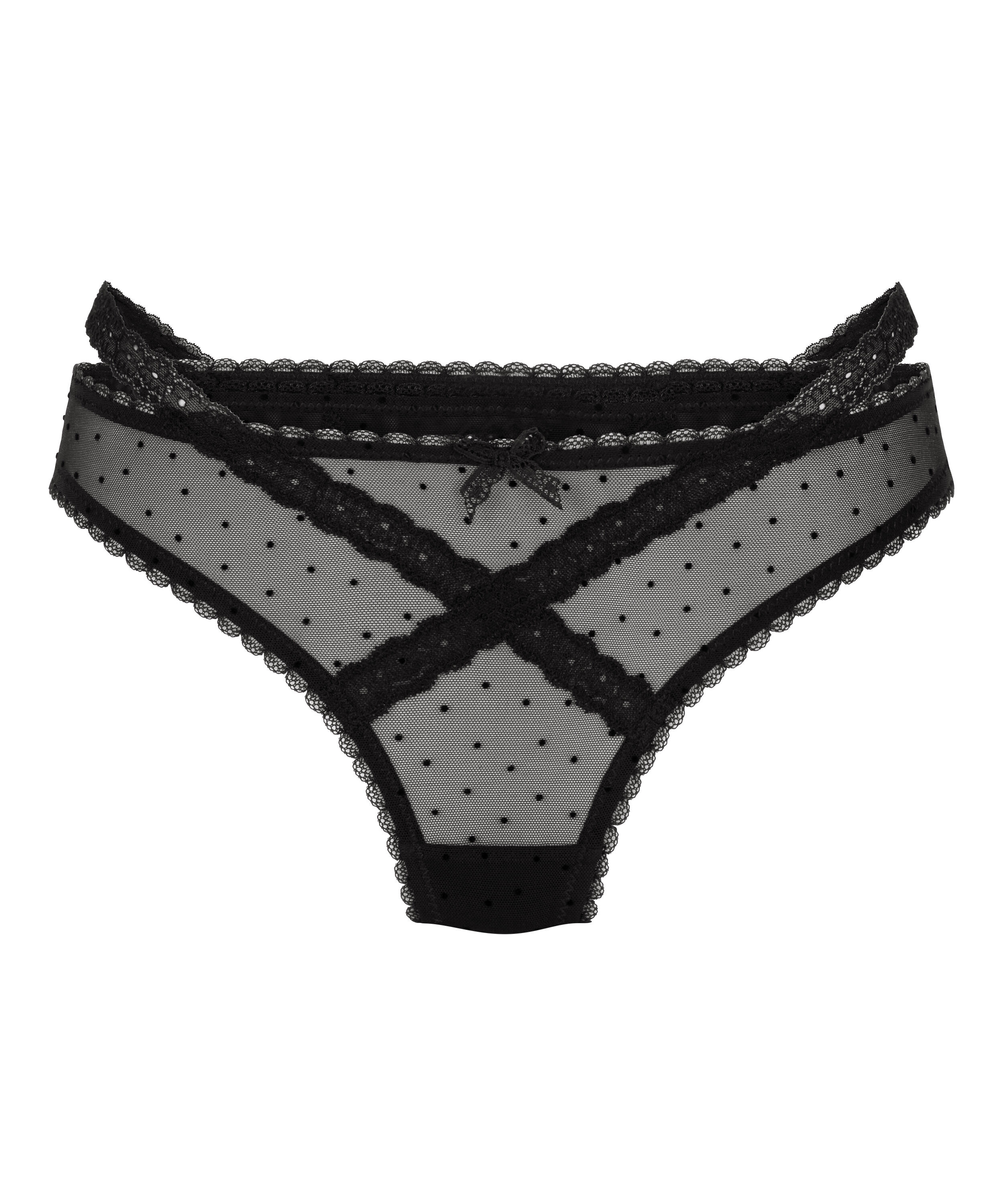 Adeline Thong, Black
