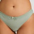 Lola Thong, Green