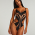 Nisha Body, Black