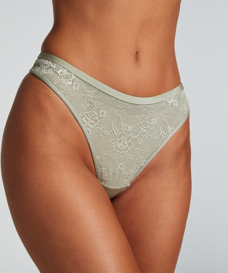 Lea Thong, Green