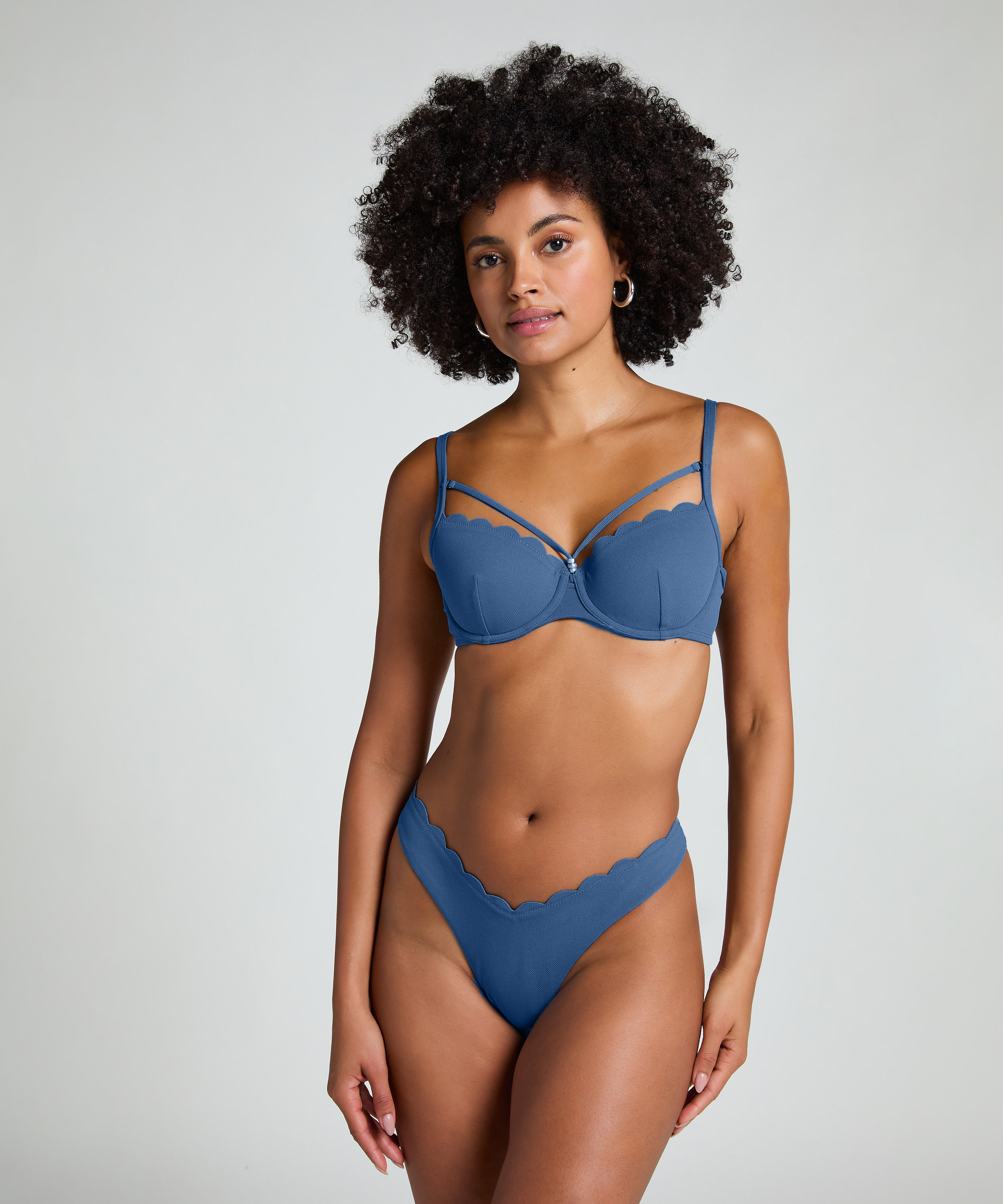 Scallop Padded Underwired Bikini Top, Blue, main