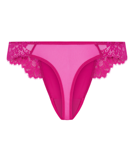 Daisy Thong, Pink