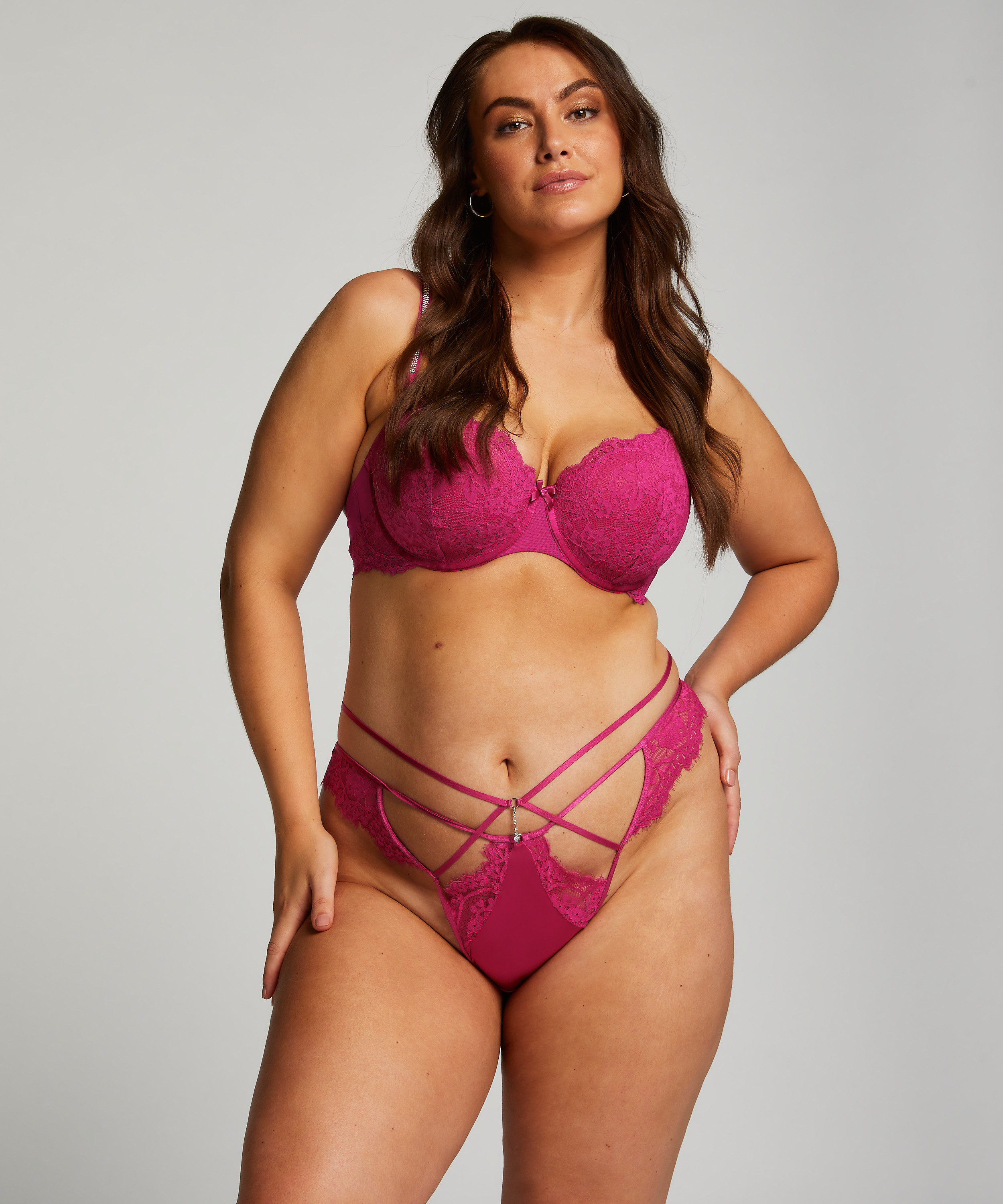 Brooke Thong, Pink, main