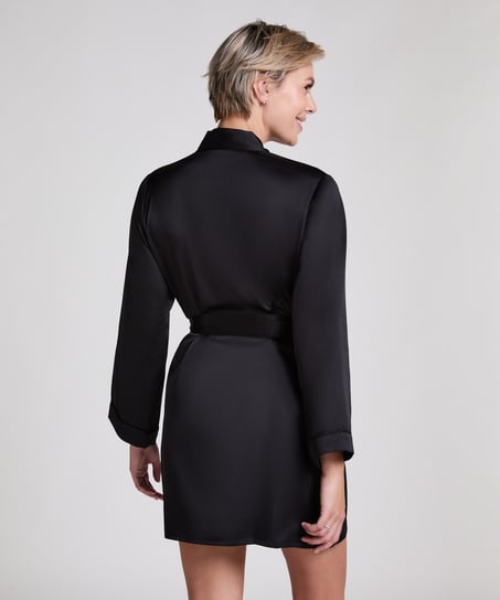 Satin kimono, Black