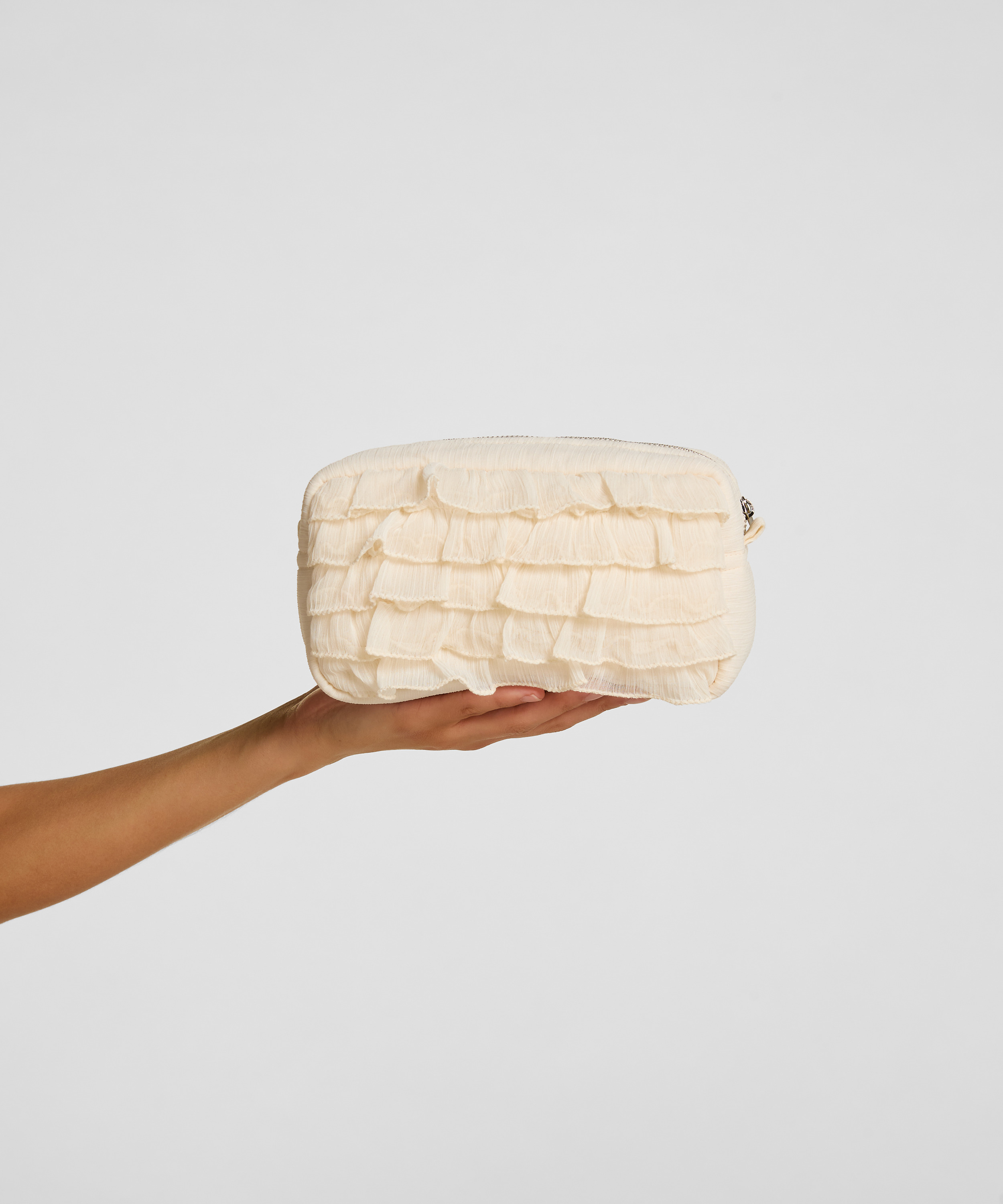 Make-Up Bag Ruffle, White, main