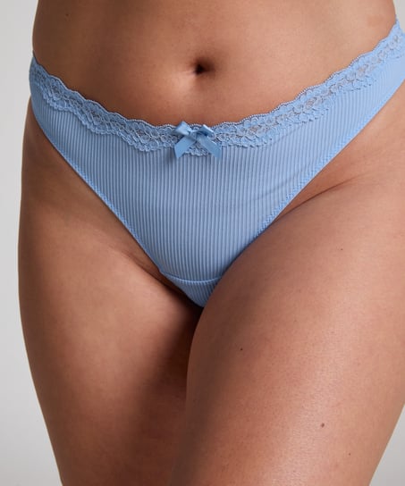 Lola Thong, Blue