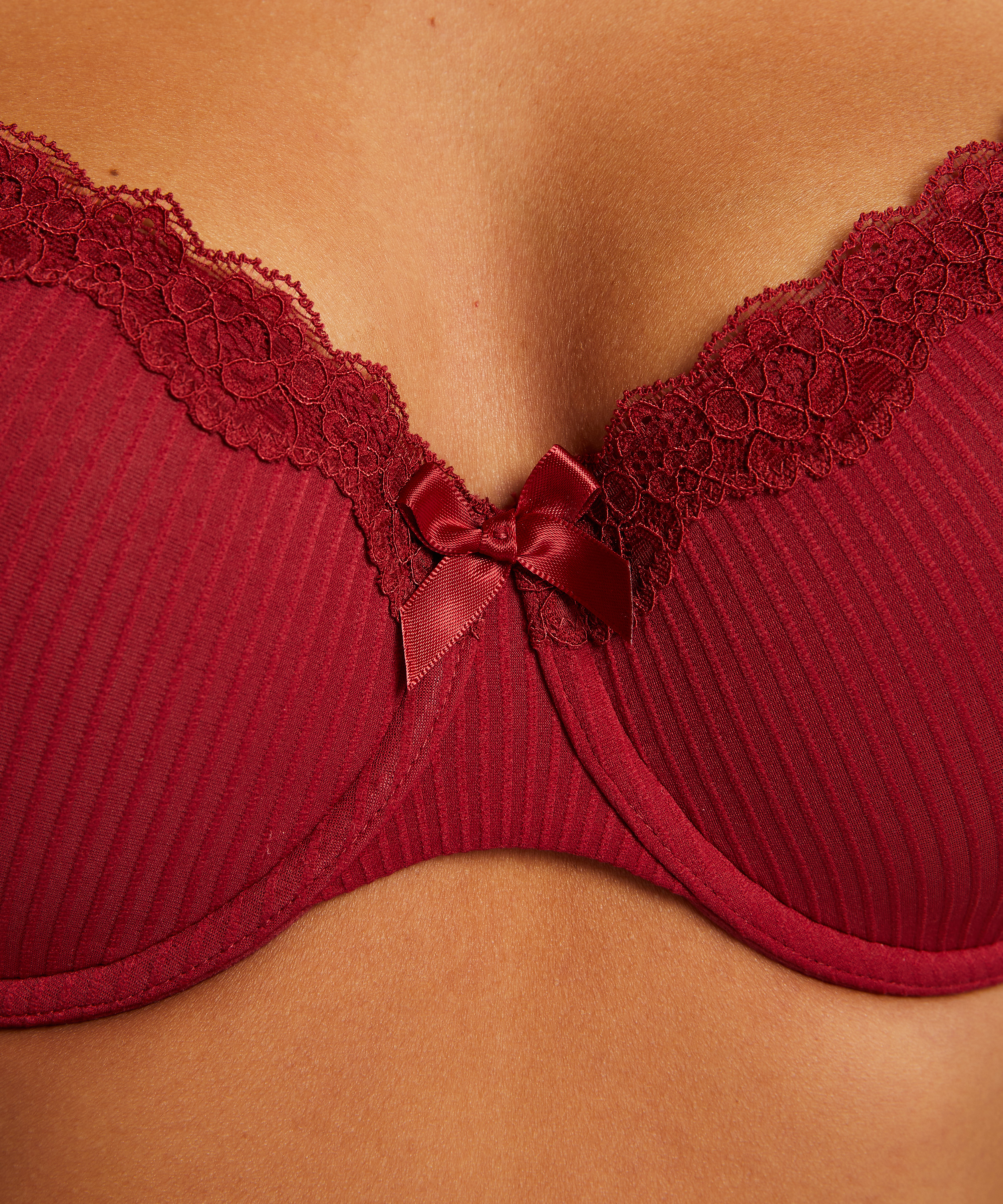 Lola Padded Underwired Bra, Red, main