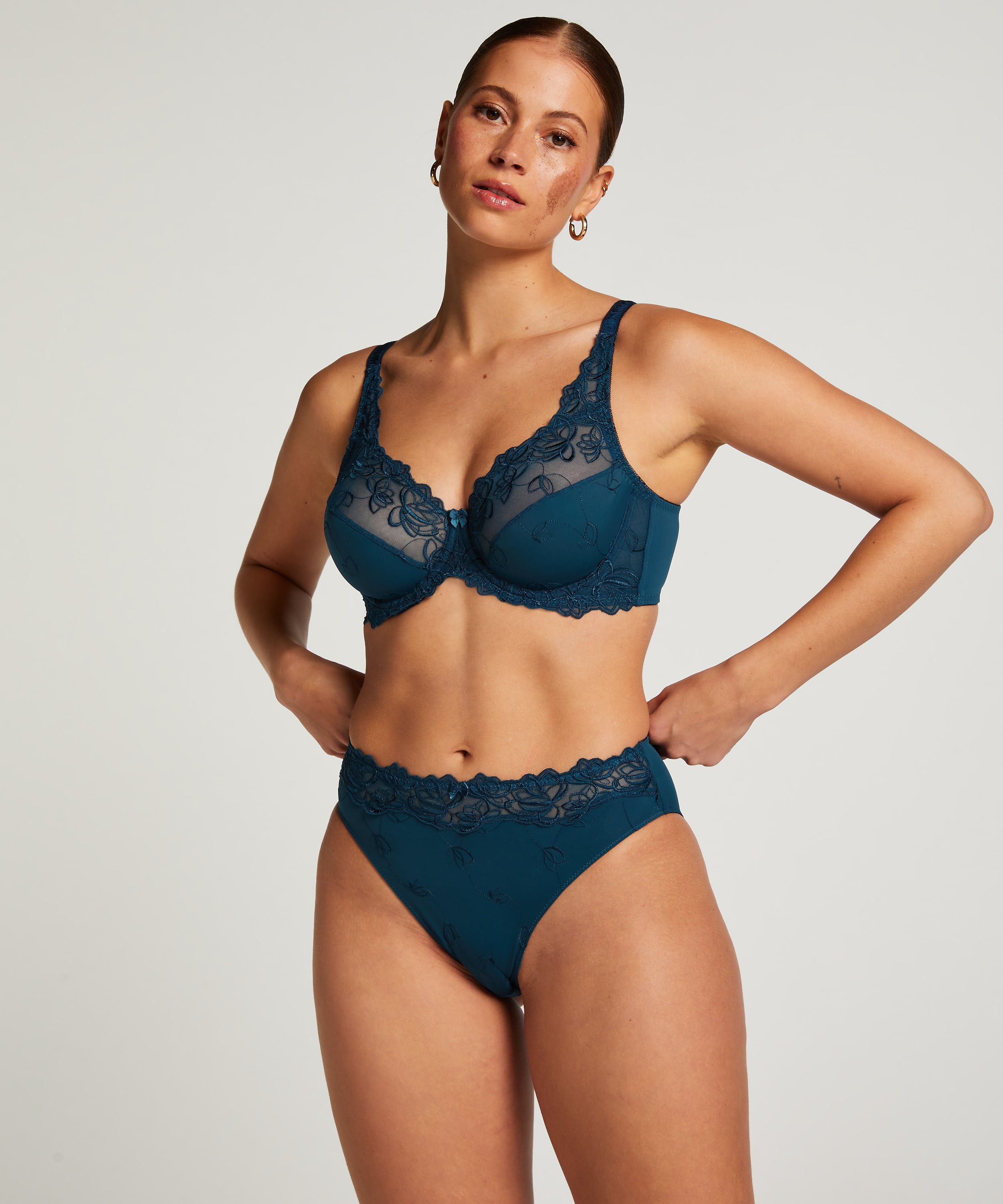 Diva Non-Padded Underwired Bra, Blue, main