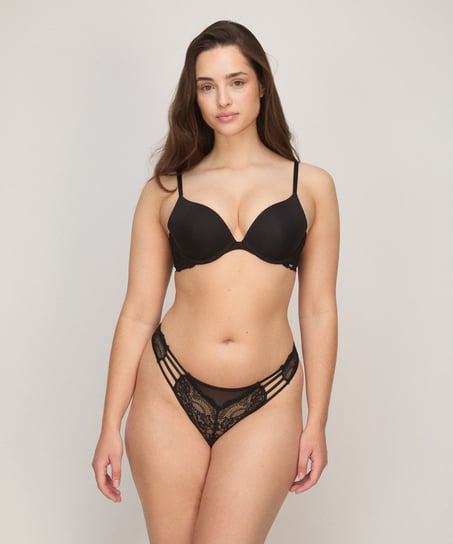 Thong Briar, Black