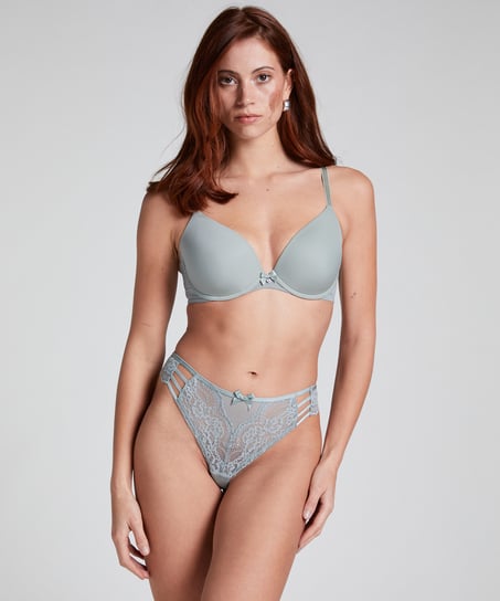 Belle Brazilian, Green