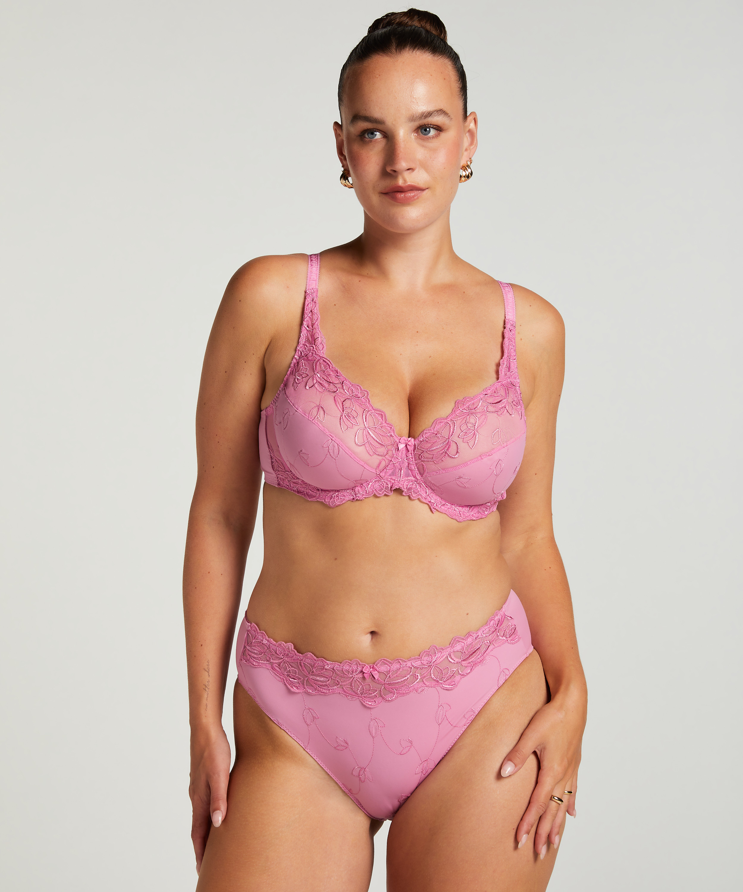 Diva Non-Padded Underwired Bra, Pink, main