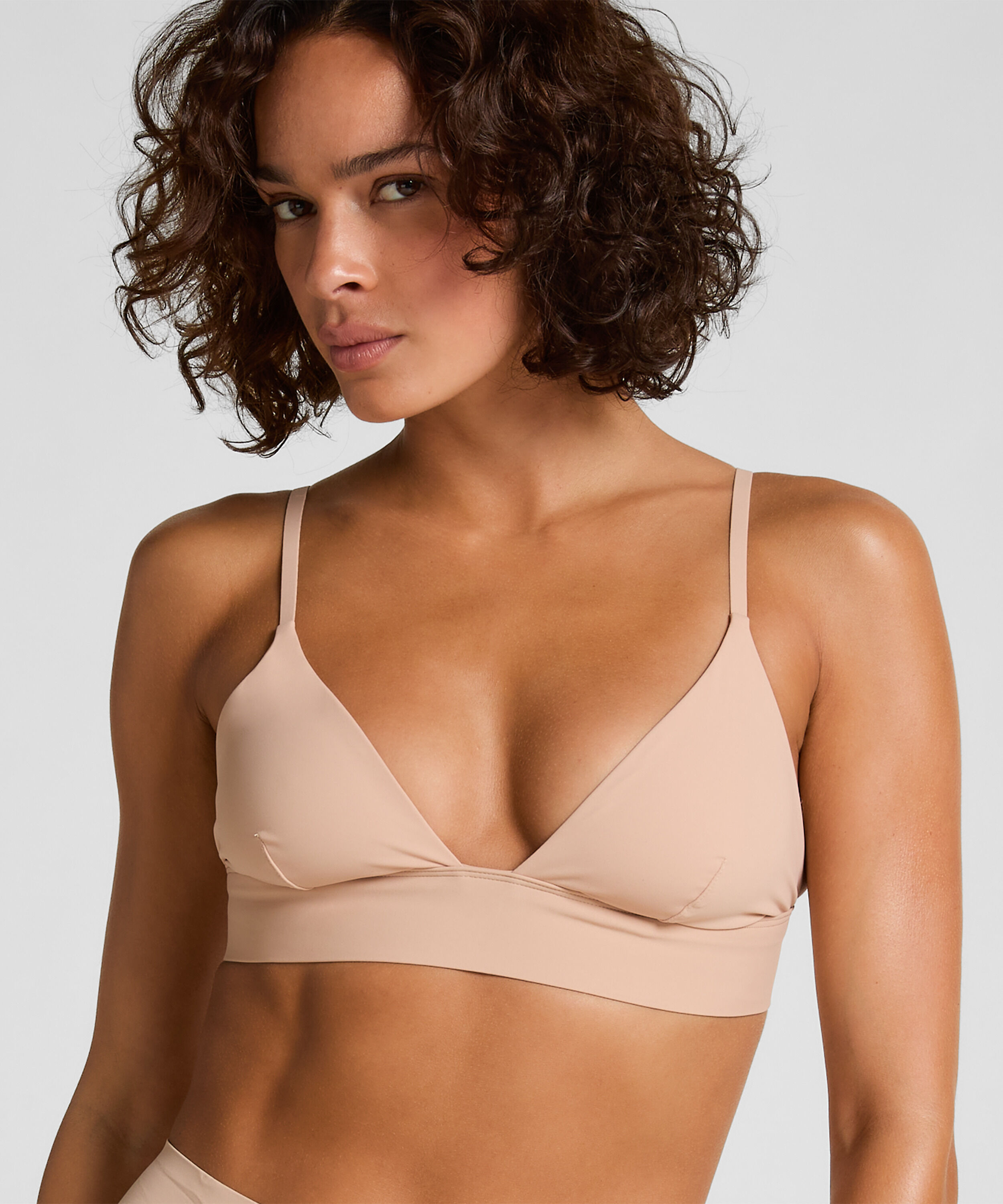 Smooth Triangle Bralette, Beige