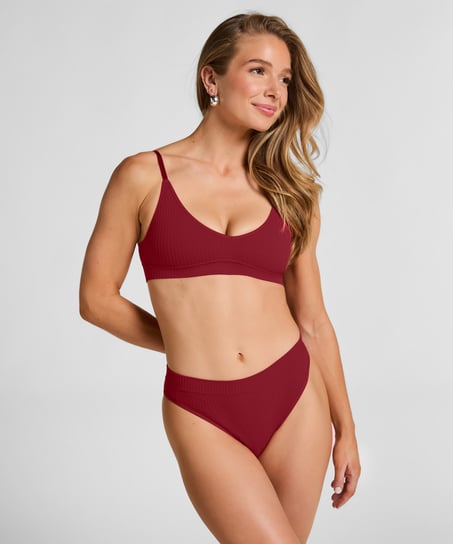 Dianne Brazilian, Red