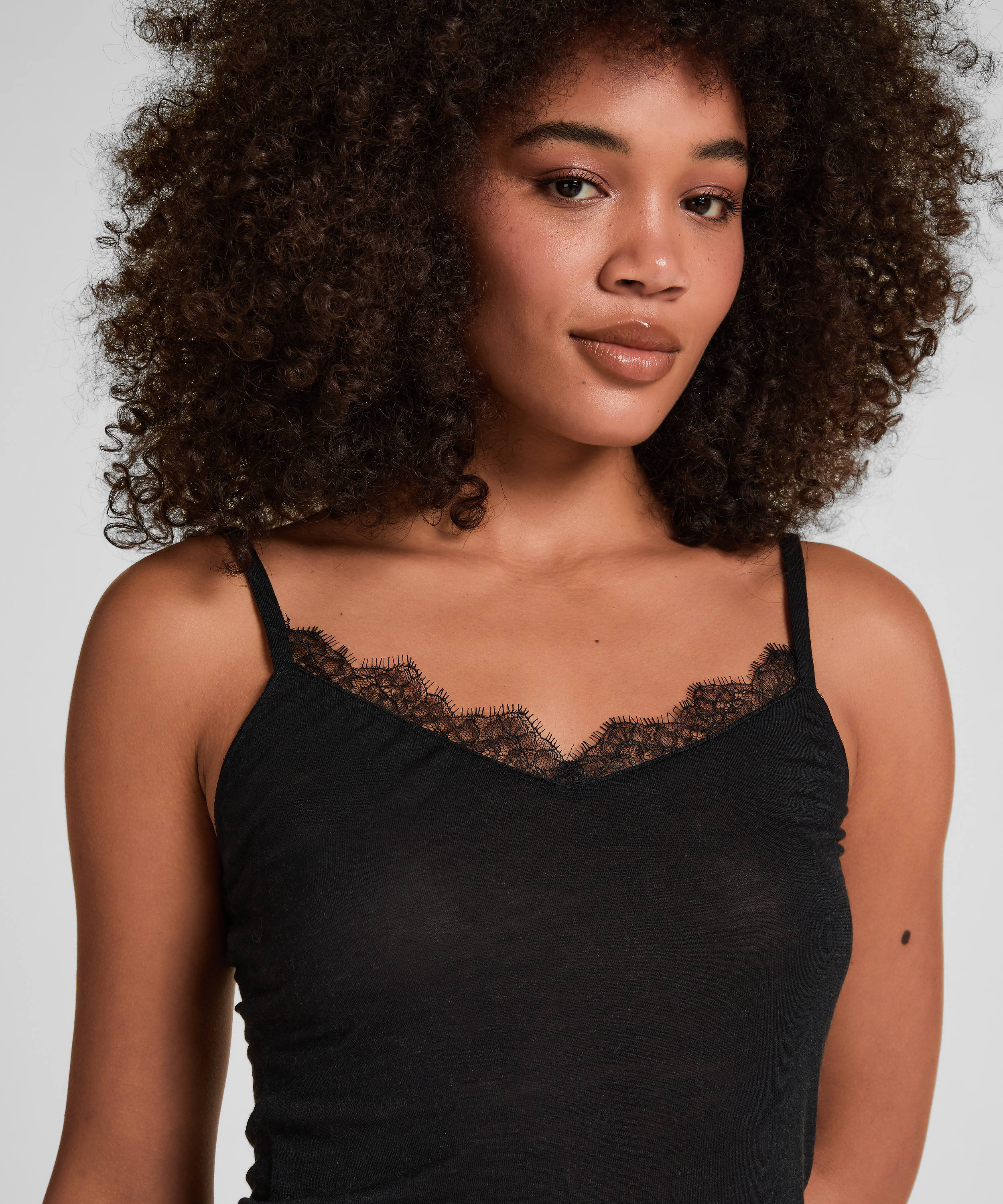 super soft Lace V-Neck cami with Cashmere, Black, main