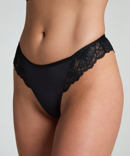 Stormi Thong, Black