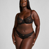 Isabelle Cheekini, Black